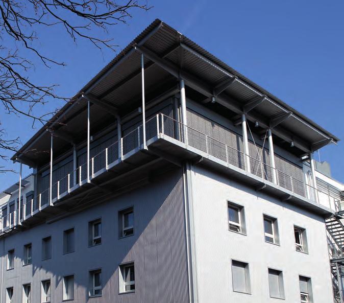 STANDORTE Drei Standorte Die mehr als 330 Mitarbeiterinnen und Mitarbeiter des Ernst-Mach-Instituts arbeiten gemeinsam und standortübergreifend in Freiburg, Efringen-Kirchen und Kandern.