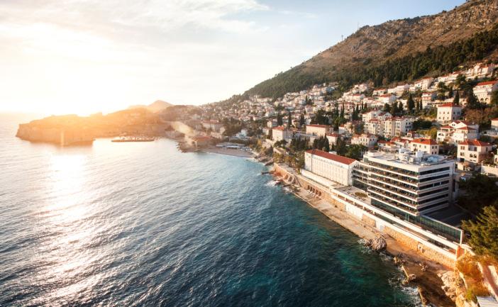 Presseinformation Das aufwändig renovierte 5-Sterne-Hotel Excelsior Dubrovnik bietet höchsten Badkomfort Nachhaltig modernisierte Pracht für zeitgemäßen Luxus hansgrohe_excelsiordubrovnik01