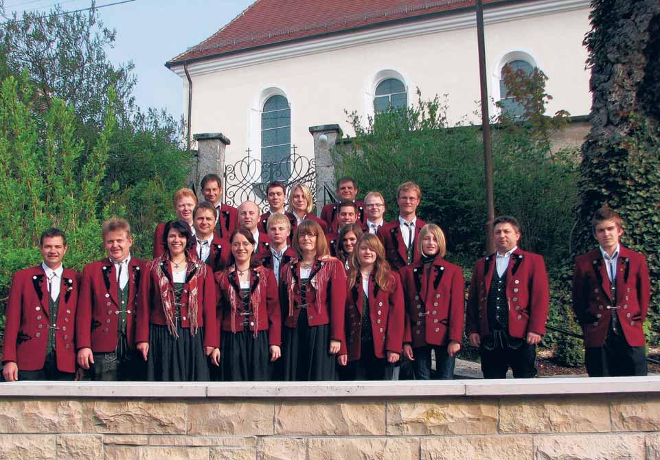langjährig befreundete Musikkapelle aus Schwindegg besuchen. Die Jugendarbeit in unserem Verein ist gestärkt durch die Kooperation mit der ortseigenen Grundschule.