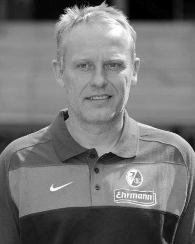 Auf ein Wort Christian Streich Steckbrief: 48 Jahre alt Chefcoach des Bundesligisten SC Freiburg stammt aus Weil am Rhein / Eimeldingen Ihre liebste Stunde am Tag?