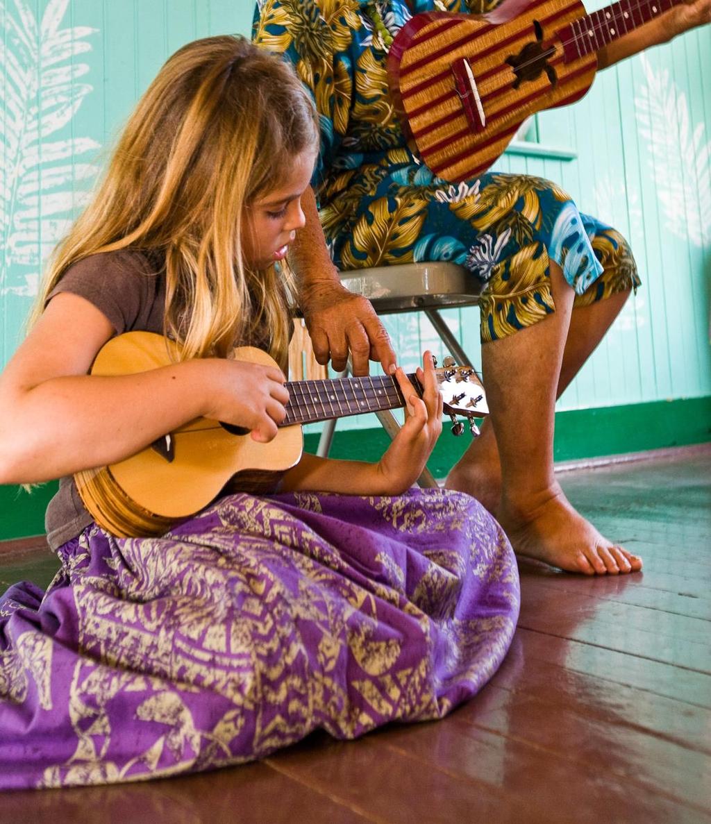 HULA Spüren Sie hautnah den Aloha Spirit mit seinen traditionellen Ukulele Klängen, Hula Tänzen im Rahmen von Wettbewerben, Festivals & Kultur Veranstaltungen das ganze Jahr.