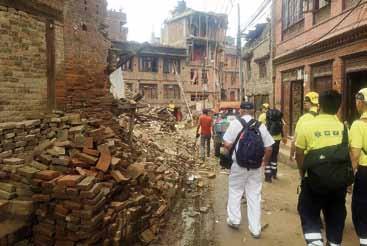 zwei Wochen nach dem ersten katastrophalen Beben trifft die Hilfe in vielen betroffenen Gebieten ein. Sehr spät und oft zu spät Bad Orb / Nepal. Am 12.