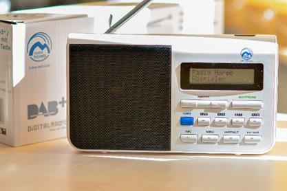 Radio Horeb Digitale Leihradios mit Radio Horeb-Taste im Pfarrbüro erhältlich Leihradios stehen ab sofort Interessierten unserer Pfarrgemeinde kostenlos zur Verfügung.