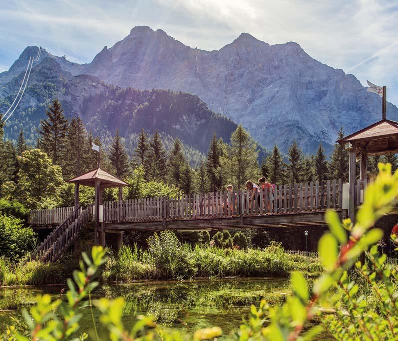 Vespa- & E-Mountainbikeverleih im Hotel E-BIKES UND VESPAS SOMMER SOMMER ERLEBEN Variantenreiche Sommerangebote erleben Sie die schönsten Momente am Fuße der Zugspitze.
