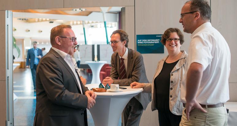 NEWSLETTER RHEIN-NECKAR/KARLSRUHE AUGUST 2017 3 / 10 Veranstaltung Hockenheim Der präsentierte Vorschlag ist das Ergebnis eines eineinhalb Jahre dauernden Planungsprozesses.