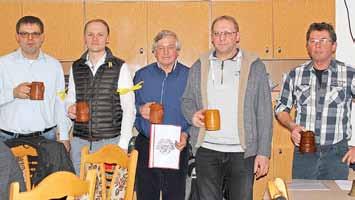 Amtsblatt Stadt Dommitzsch, Gemeinde Elsnig und Gemeinde Trossin - 16 - Nr. 3/2018 Beim Nachbarbier fand ein Generationswechsel statt.