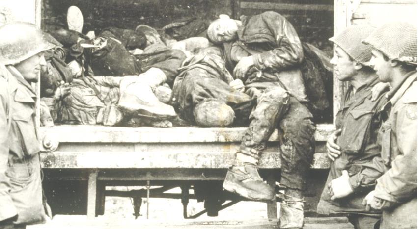 Auf dem Bahnhof versuchten sie zu flüchten, indem sie sich unter die Waggons verkrochen. Der Vetter wurde von Wachsoldaten erschossen.