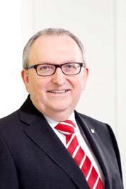 Dr. Franz Kosyna wurde per 1. Juli 2011 zum Mitglied des Vorstandes der Vienna Insurance Group bestellt. Mit Wirkung vom 1. Juni 2012 wird ihm der Titel Generaldirektor-Stellvertreter verliehen. Dr.