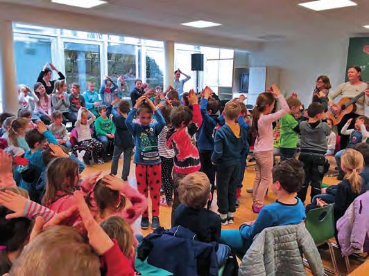 Grund- und Mittelschule Kennenlernen bei Musik und Tanz Kooperation von Grundschule und Kindergärten Buntes Kindergewusel und fröhliches Singen war in der Faschingswoche im Musikraum der Grundschule