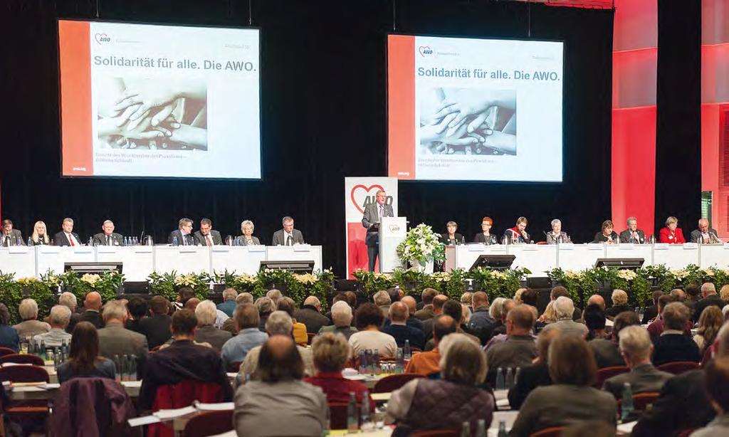 Rund 700 Delegierte und Gäste nahmen an der Großveranstaltung teil, darunter vierzehn Mitglieder der AWO aus dem Bundesland Bremen in unterschiedlichen Funktionen.