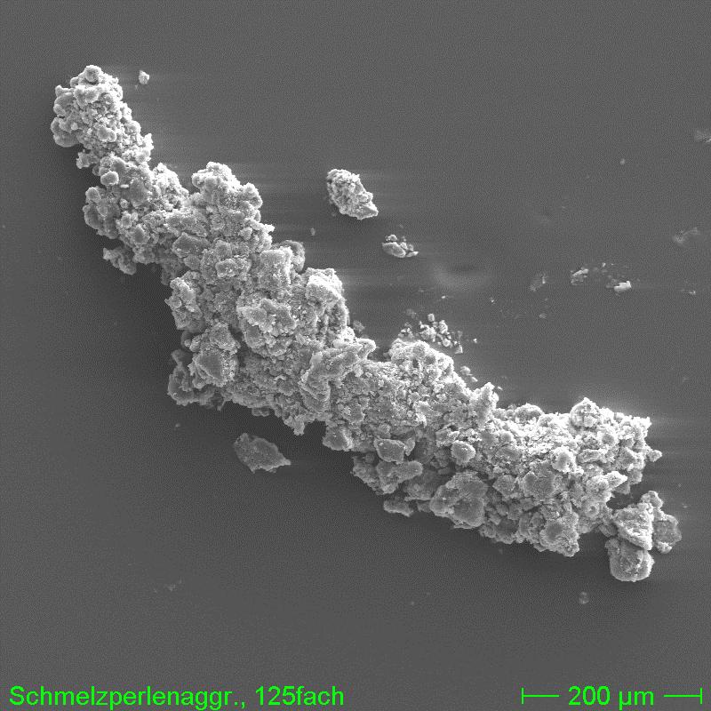 Kunststoffperlen (Verbrennung), 2 cm = 15 µm Abb.
