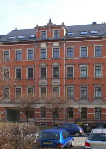 langjähriger Mieterstruktur» 13 PKW-Stellplätze im Innenhof» Jede Wohnung mit Balkon» Schöne