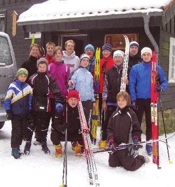 10 TRIATHLON - SKI Jahresbericht 2007 Ski Ski alpin: Tim Kertscher und Ingo Lutz nahmen an einem Weiterbildungslehrgang im Snowboard fahren teil und bestanden die Prüfung zum Instructor, dem früheren