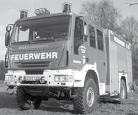 Zu Feuerwehrmännern ernannte Ortsbrandmeister Udo Kleis Patrick Butzek und Marwin Hellmanzik, Nico Schmidt wurde Oberfeuerwehrmann und Frank Pianka Hauptfeuerwehrmann.
