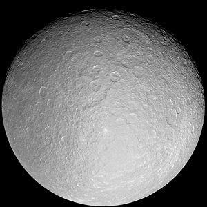 Saturns restliche große Eismonde Rhea Iapetus Dione Tethys Mimas Mittlere : 1528 km Mittlere