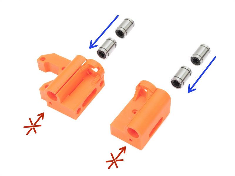 Step 3 X-Achse: Einsetzen der Linearlager Führen Sie die LM8UU Linearlager in die gedruckten Teile (Endhalter und Motorenhalter) ein, wie im