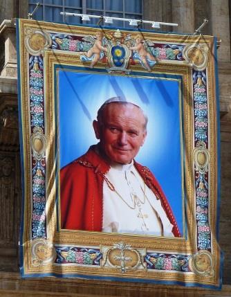 Wenn Sie mehr Informationen wünschen, können Sie dort auch den YEP-Flyer anfordern. Santificazione Papa Giovanni XXIII Papa Giovanni Paolo II Roma 27.04.