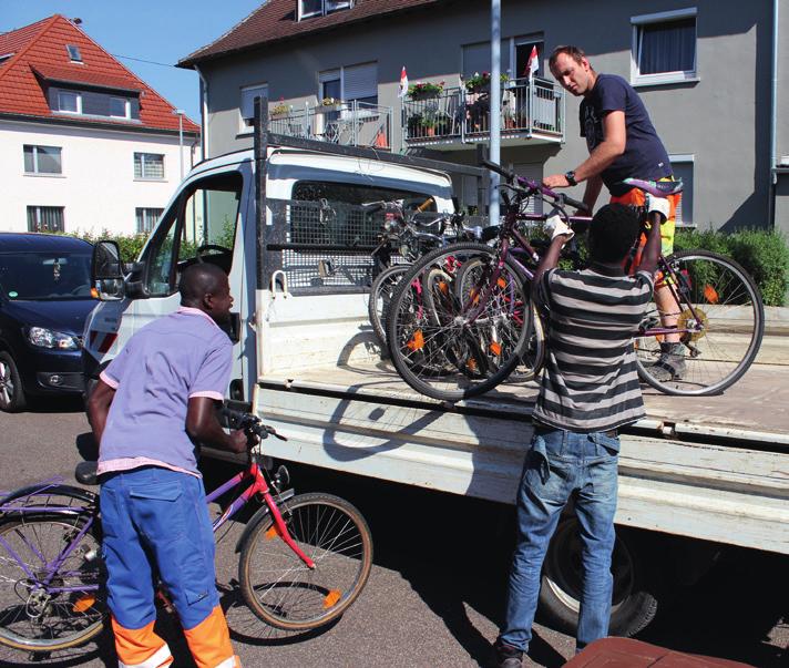 News/Kulinarisches Bezirksbau hilft auf die Räder Vor kurzem führten wir in der Stauffenbergstraße 26, 28, 30 und 32 in Kornwestheim eine größere Entrümpelungsaktion der Fahrrad-Abstellräume durch.