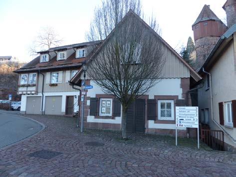 Dorfer Straße 2 Schlosskeller Kulturdenkmal ( 2 DSchG - BuK) Südwestlicher Teil von Gebäude Dorfer Straße 2, sog.