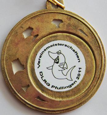 Berichte der Jugend der Ortsgruppe Pfullingen Vereinsmeisterschaften 2011 Traditionell werden die Vereinsmeister in den einzelnen Altersklassen beim Nikolausschwimmen ermittelt.