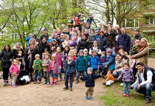 Mitglieder des Fördervereins der Kinder der Kita Markusstraße 2014 Ein Spielplatz für alle!