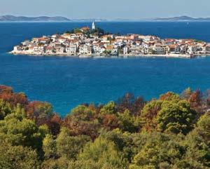 Seltene Buchten an der Nordseite der Insel Kornat und an der Südseite der Insel Žut bieten himmlischen Frieden bei