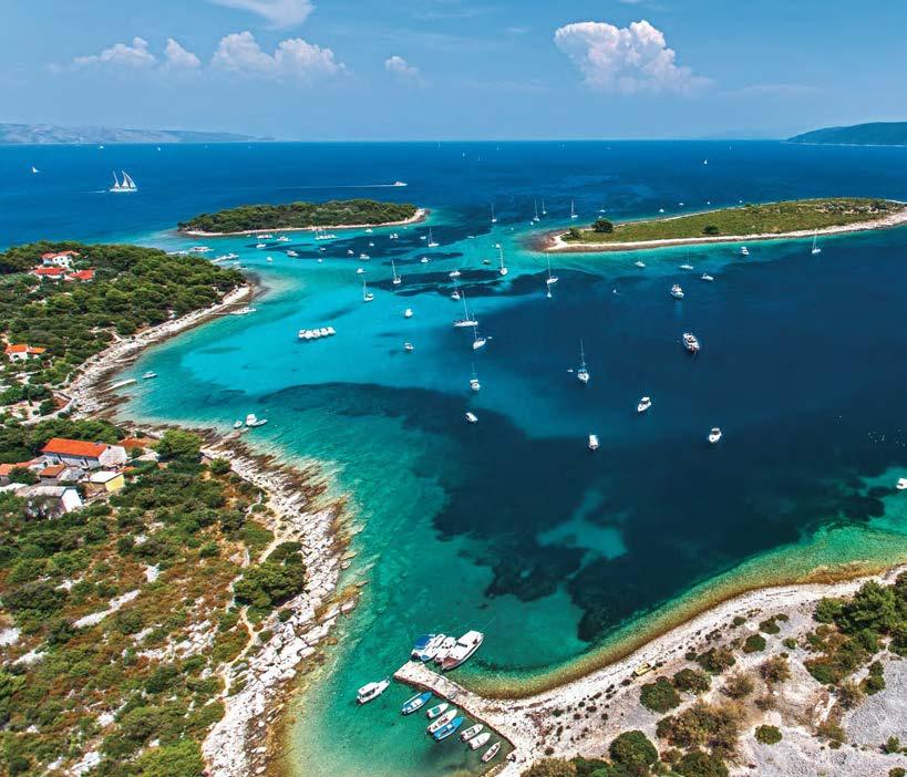 SEEFAHRT IN KROATIEN WILLKOMMEN AN DER KROATISCHEN ADRIA 6 Seefahrt in Kroatien Die kroatische Küste, die mit ihrer Schönheit eine große Anzahl von Besuchern anzieht, erforscht man am besten vom