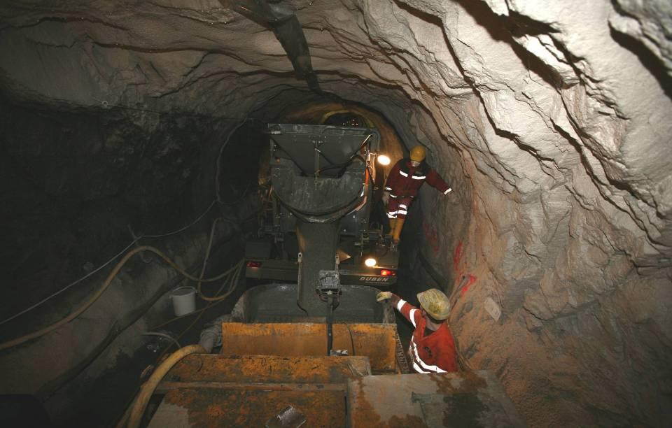 Focus Area Unterirdische Konstruktionen Situation des Tunnelbaus in Österreich: Energiewirtschaft: - komplexe unterirdische Bauwerke vor allem