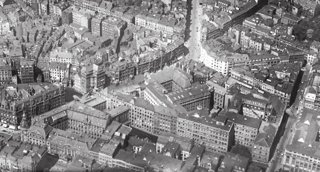 Das Stadthaus E G D H C 2 3 B F 1 A 4 Luftaufnahme des Stadthauskomplexes, 1933.