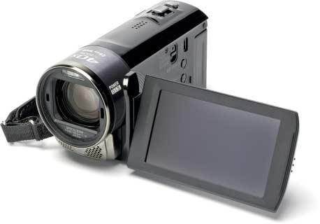 Prüfstand Videokameras Solide Mittelklasse, zur 3D-Fähigkeit erweiterbar: Panasonic HDC SD99 Solide Ausstattung, hohe Videoqualität: Sony HDR-CX 690 mehr Einstellmöglichkeiten, zum Beispiel den