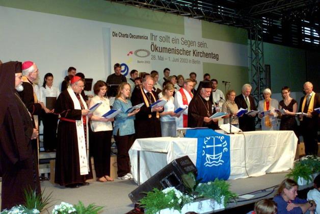 Zur Bedeutung Charta Oecumenica 2001 Eine einzigartige Gemeinschaft verbindet uns mit dem Volk Israel, mit dem Gott einen ewigen Bund geschlossen hat.