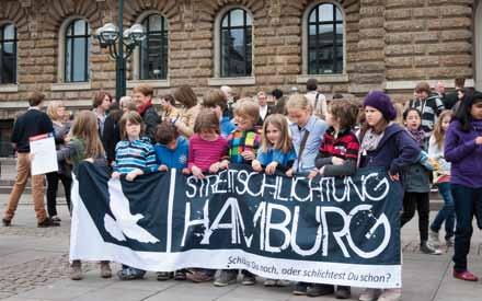 10 Jahre Hamburger Schüler- Streitschlichtungstag 5 Ein besonderer Tag, ein besonderer Ort: Zum 10.