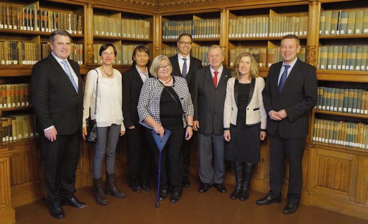 : Präsident der Oberlandesgerichts Bamberg Clemens Lückemann, Mitte: Wolfgang und Irmhilde Maier v.l.n.r.: