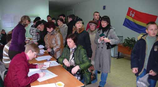 Nr. 49 8. Dezember 2007 Von JURIJ TSCHERNYSCHEW D ie Russische Föderation liegt in elf Zeitzonen. So begann die Wahl in Tschukotka im Osten nach Moskauer Zeit am 1.