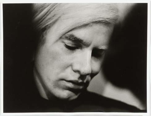 CHF 300 / 400 ( 250 / 330) 1819 1820 1821 DARIO BELLINI (XX) Andy Warhol, Rom, 1972. 4 Original-Photographien. Silbergelatine-Abzüge. Wohl etwas später.
