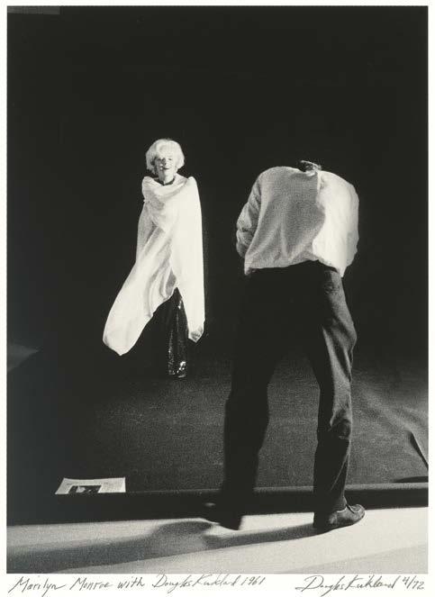 1855* DOUGLAS KIRKLAND (1935) Marilyn Monroe with Douglas Kirkland 1961. Archival Pigment Print auf mattem Papier. Späterer Abzug. Bildmass 41,2 x 30,3 cm; 48 x 32,7 cm.