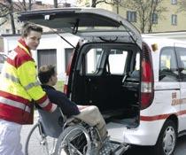 Rettungsdienst / Medizinisches Transportmanagement 10 Anhaltende Trends In der Notfallrettung und im Krankentransport bewegte sich auch im Jahr 2005 einiges.