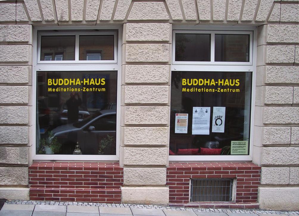 Offene Meditationstunden am Wochenende 5 Herzlich Willkommen im Buddha-Haus Stuttgart Inmitten der Großstadt bietet unser Meditationszentrum die Möglichkeit des Rückzugs und des Innehaltens.