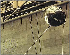 Meilensteine 1957 erste Satellitenaufnahmen Beginn des Space Race zwischen USA und UDSSR 1960 erste Wettersatelliten (NIMBUS-1,