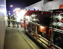 Durch Brandgeruch und leichte Rauchentwicklung wurden Angestellte des Unternehmens auf das Ereignis aufmerksam und alarmierten die Rettungskräfte.