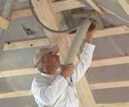 9 1. DÄMMUNG DACHSCHRÄGE Bei Dachgeschoß-Ausbauten wird in der Regel von innen gedämmt, während in der Sanierung