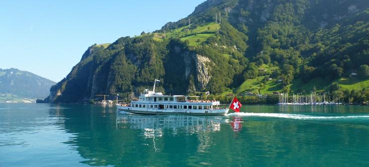 Komforttrekking von Luzern nach Locarno Parade-Alpentraversierung von den Ufern des Vierwaldstättersees zum Lago M aggiore. Trekking in den Alpen?