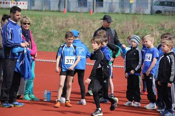 Deutsche Leichtathletik-Ordnung um. Sie besagt, dass von der U8 bis zur U12 die Kinderleichtathletik durchgeführt werden muss.