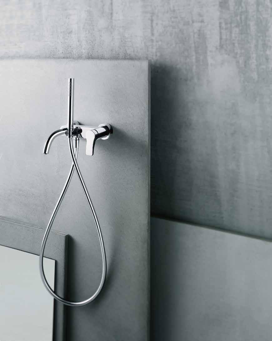 ART. B219A/B219B Gruppo vasca incasso (1/2 ) con bocca deviatore, doccetta. Built-in bathtub mixer (1/2 ) with spout, diverter, handspray.