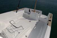 With its semi-planing hull and Volvo D3-110 HP engine, the Antarès 6 Fishing truly belongs to the latest generation of