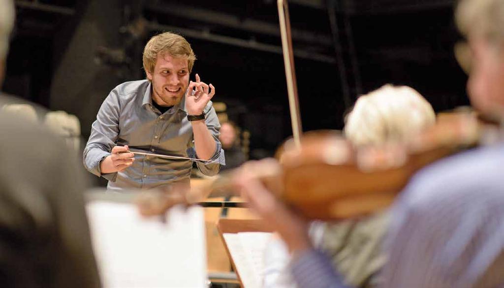 Clemens Mohr Studienleiter am Theater Hof Dirigentenforum Das Dirigentenforum ist das Förderprogramm des Deutschen Musikrates für den dirigentischen Spitzennachwuchs in Deutschland, das in den