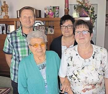 85. Geburtstag im Betreuten Wohnen Große Gratulantenschar zum 80. Marie Weber feierte ihren 85. Geburtstag in Hollfeld.