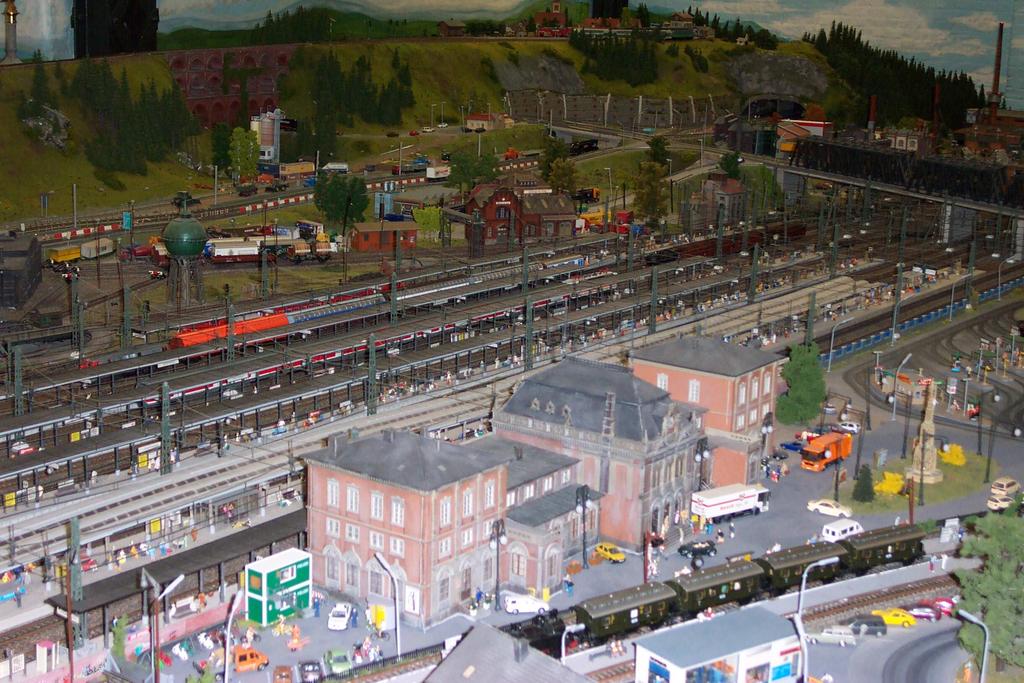 20. Oktober 2010 Hamburg: ICE-Werk und Miniatur-Wunderland Im Jubiläumsjahr der Eisenbahn in Deutschland werden wir