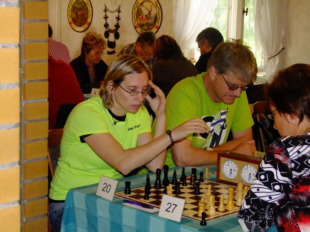 999, des jetzigen Gastgebervereins "Schachfreunde Schwedt ", vor Jahren wurde das Turnier mit genommen, so haben vor allem mit Daniele Schütze, Kirstin und Jan Putzke, Ralf Werner, Norbert Mundt und