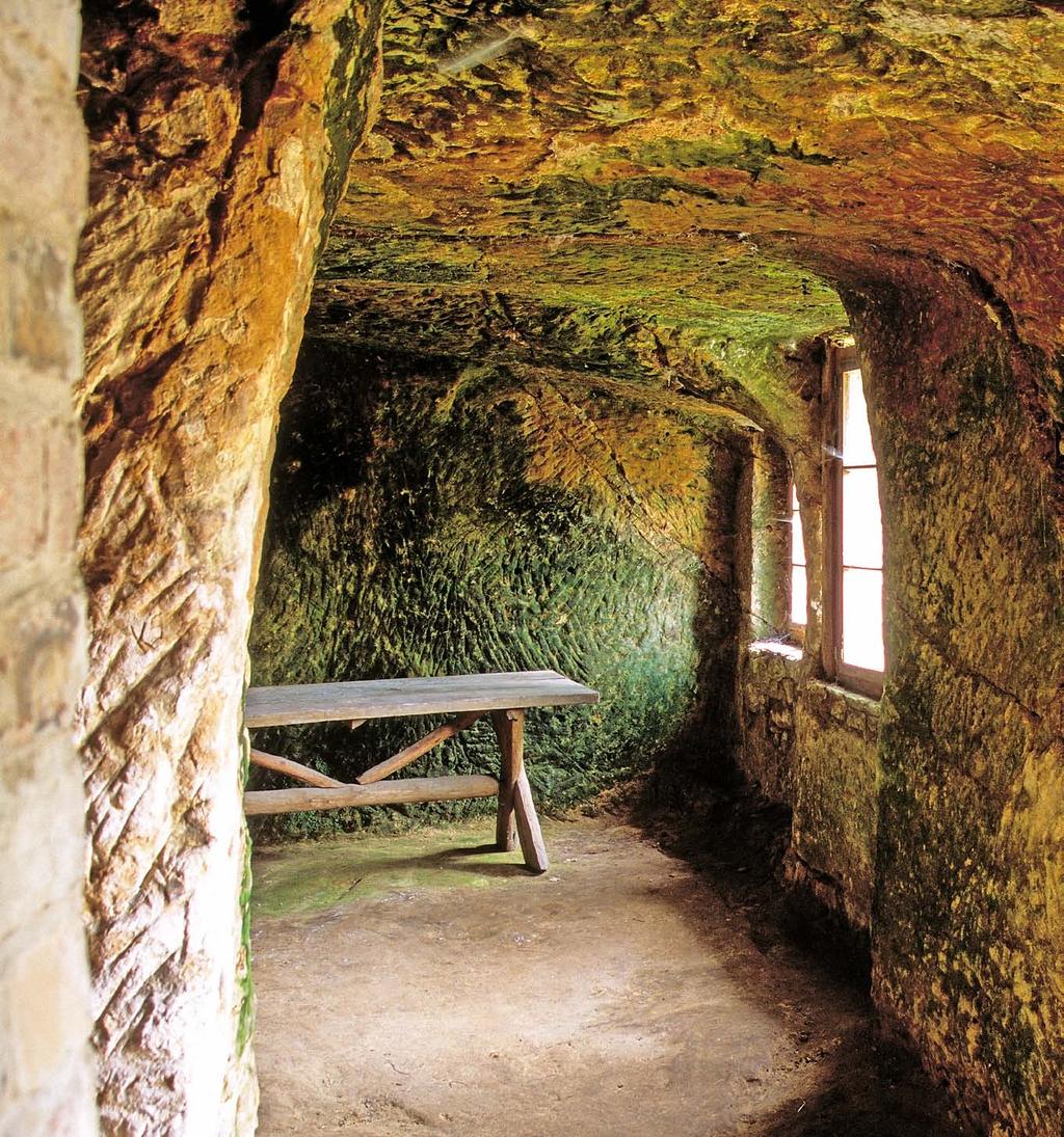 Die etwas ander Wohnkultur In Langenstein, einem Dörfchen bei Halberstadt, lebten noch vor 100 Jahren Menschen in Höhlen.